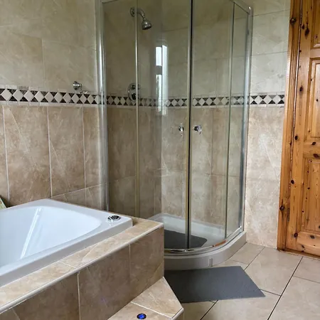 Lock Carrick on Shannon