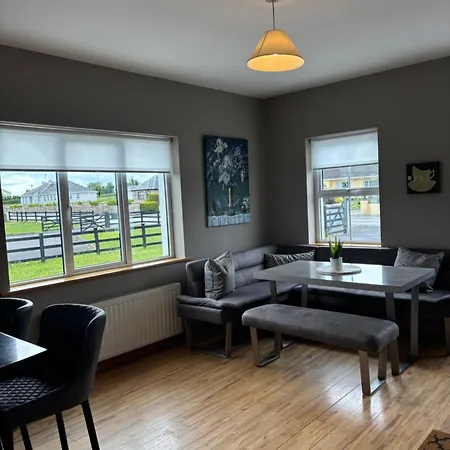 بيت للعطل Lock *