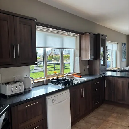 بيت للعطل Lock