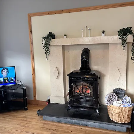 Lock Carrick on Shannon