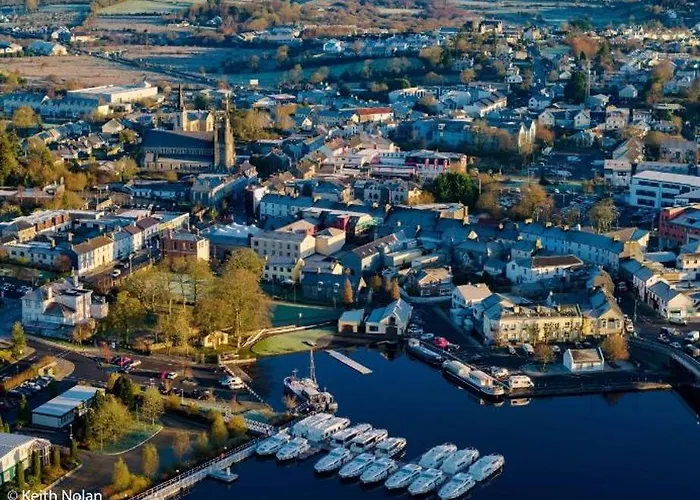 Сasa de vacaciones Lock 5 Minute Drive From Carrick on Shannon